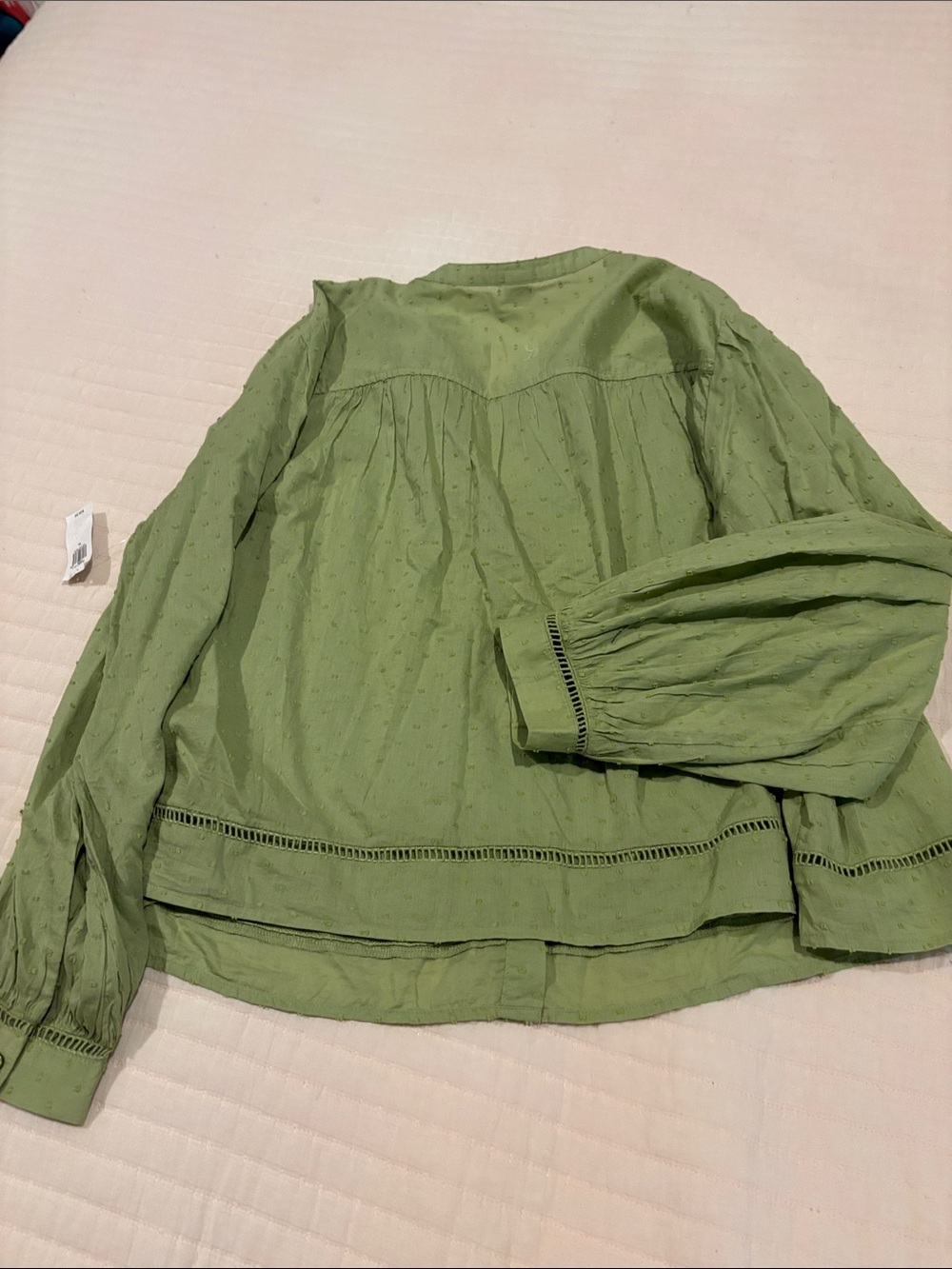 Old Navy Olive Green Lightweight Pintuck Shirt Jacket - Picture 3 of 3